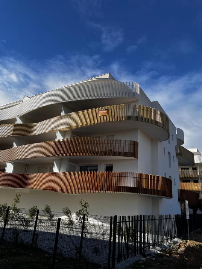 T2 Neuf + Piscine, 5 Mn A Pied Des Plages Apartment *